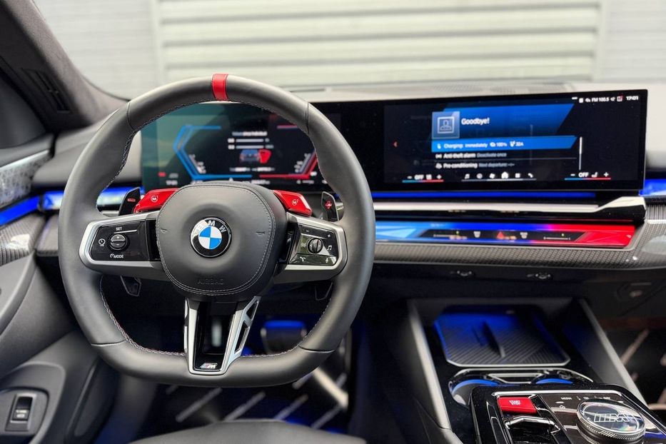 Продам BMW M5 G90 2024 года в Киеве