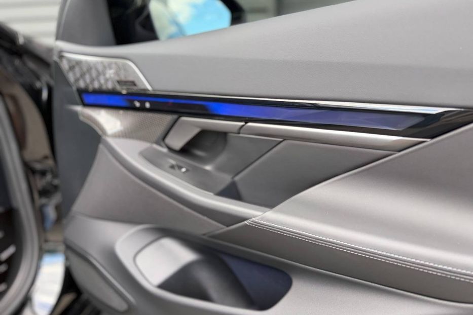 Продам BMW M5 G90 2024 года в Киеве