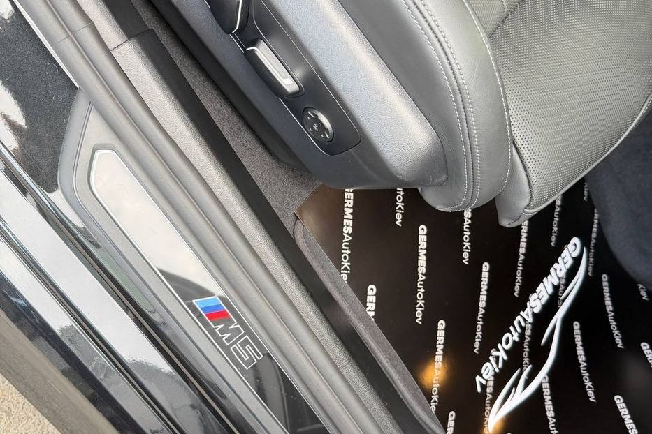 Продам BMW M5 G90 2024 года в Киеве