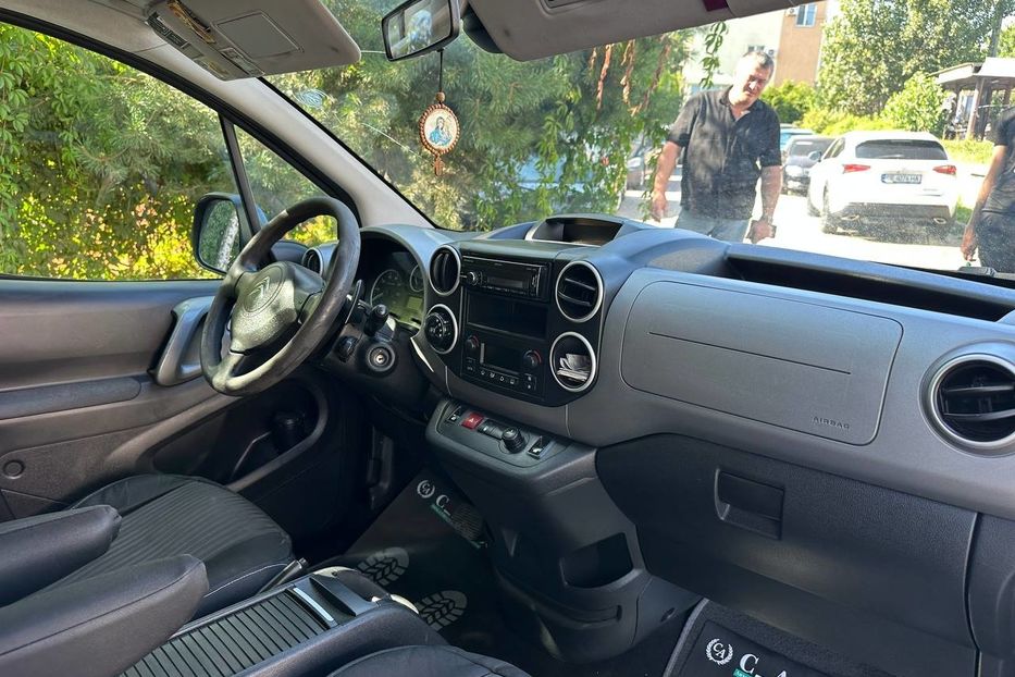 Продам Citroen Berlingo пасс. 2016 года в Черновцах