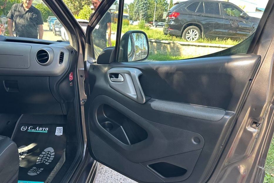 Продам Citroen Berlingo пасс. 2016 года в Черновцах