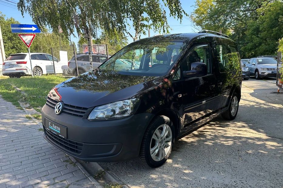 Продам Volkswagen Caddy пасс. 2012 года в Черновцах