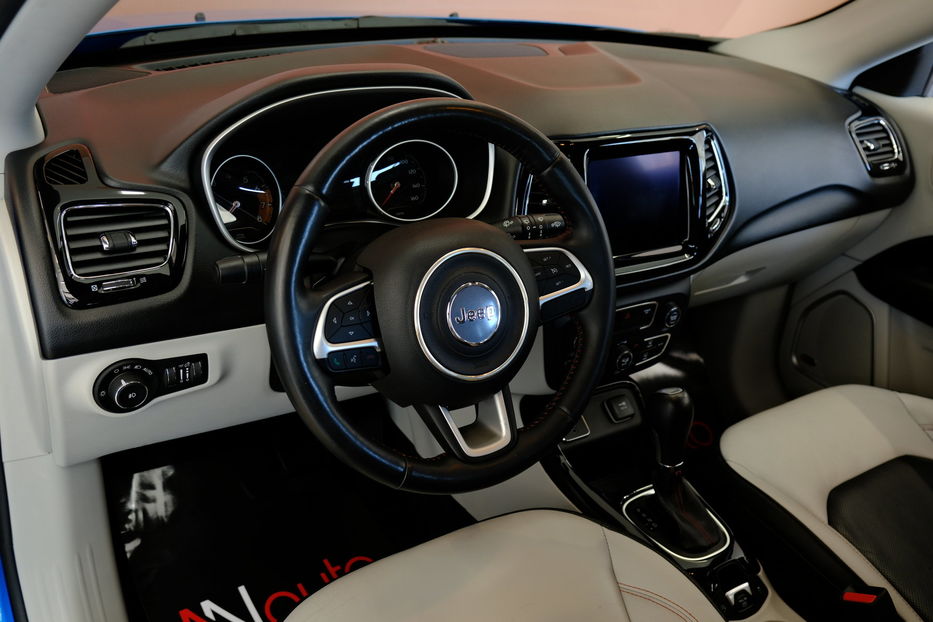 Продам Jeep Compass 2018 года в Одессе