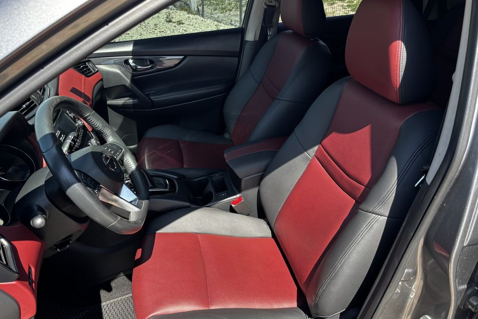 Продам Nissan Rogue Газ-бензин 2017 года в Львове