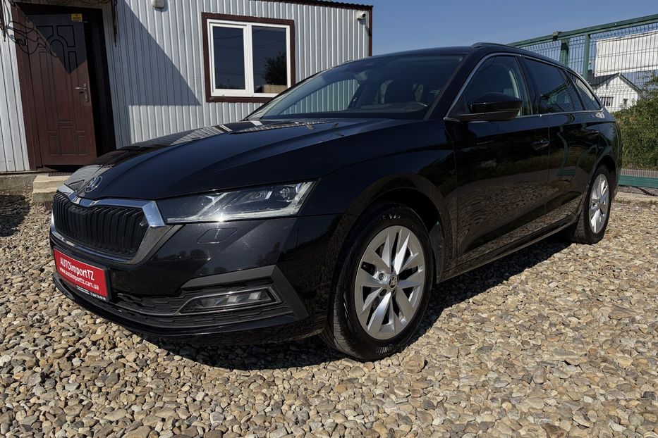 Продам Skoda Octavia А8 2.0TDI150 кс КОЛЕСА FUL LED 2022 года в Львове
