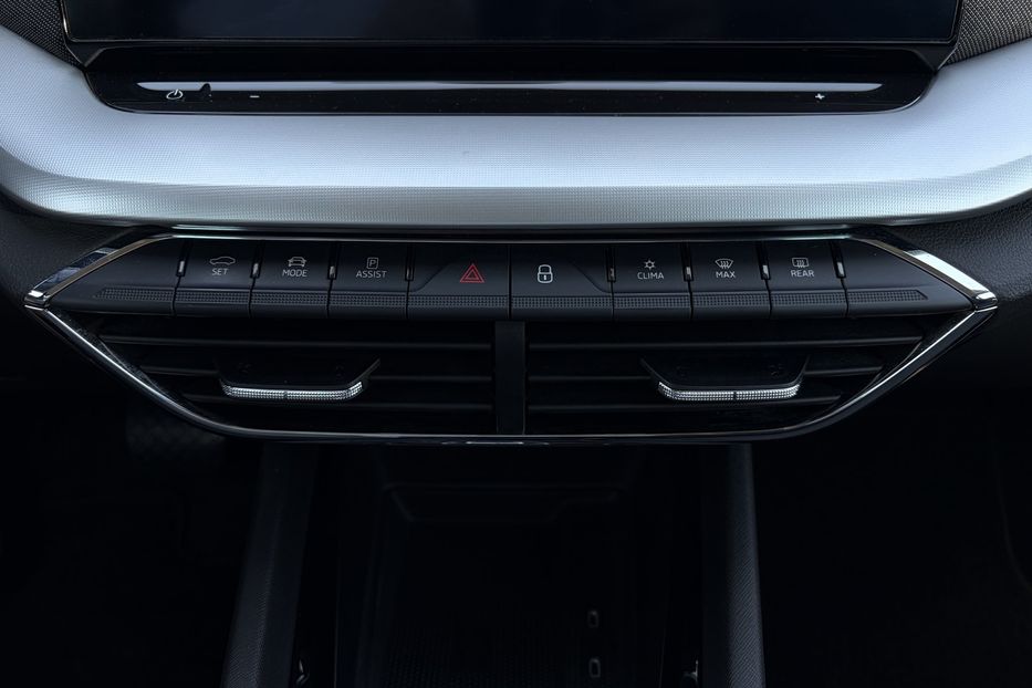 Продам Skoda Octavia А8 2.0TDI150 кс КОЛЕСА FUL LED 2022 года в Львове