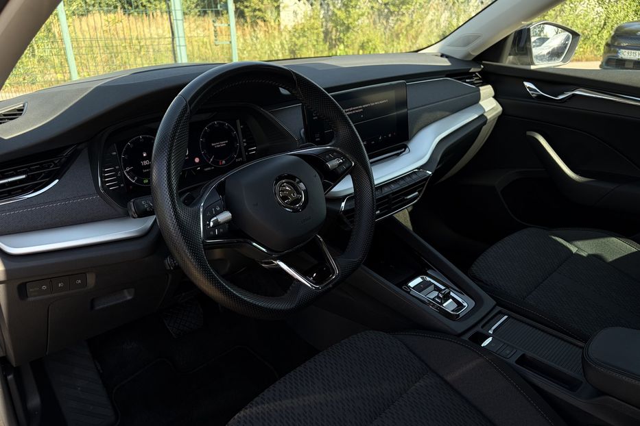 Продам Skoda Octavia А8 2.0TDI150 кс КОЛЕСА FUL LED 2022 года в Львове