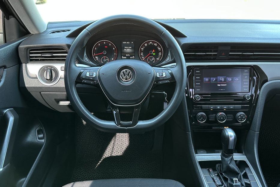 Продам Volkswagen Passat B8 2021 года в Николаеве