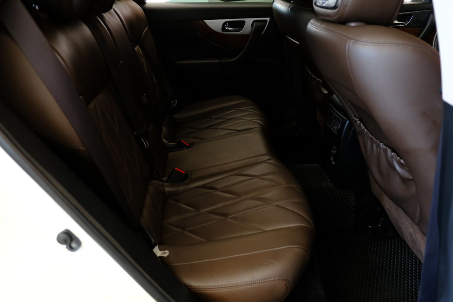 Продам Infiniti QX70 2016 года в Одессе