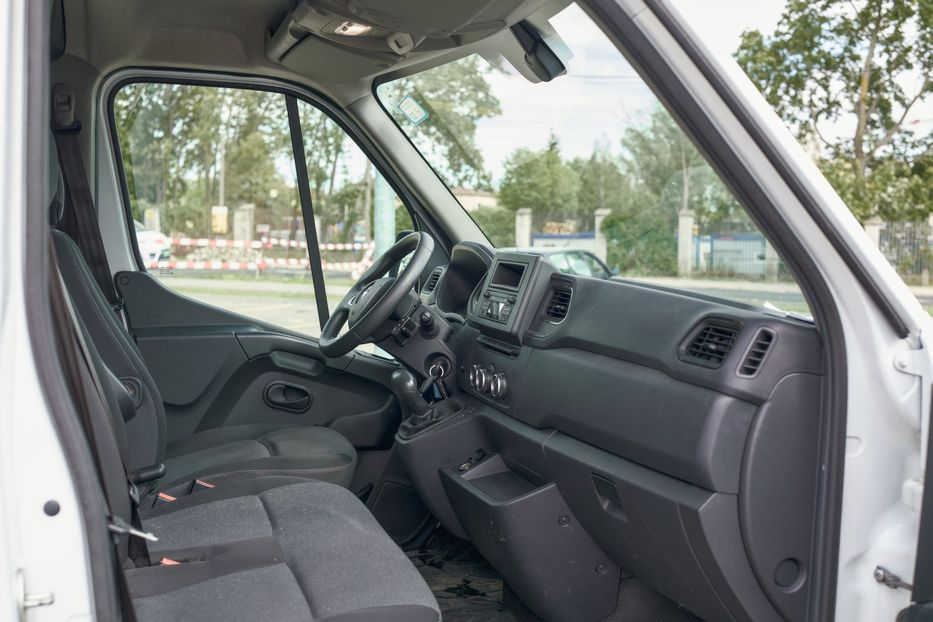 Продам Renault Master груз. 2020 года в Львове
