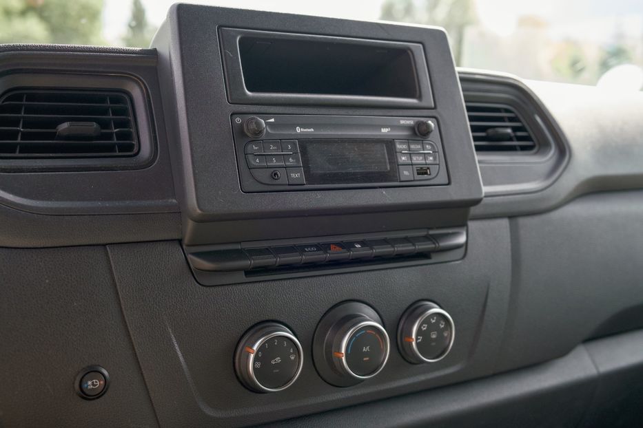 Продам Renault Master груз. 2020 года в Львове