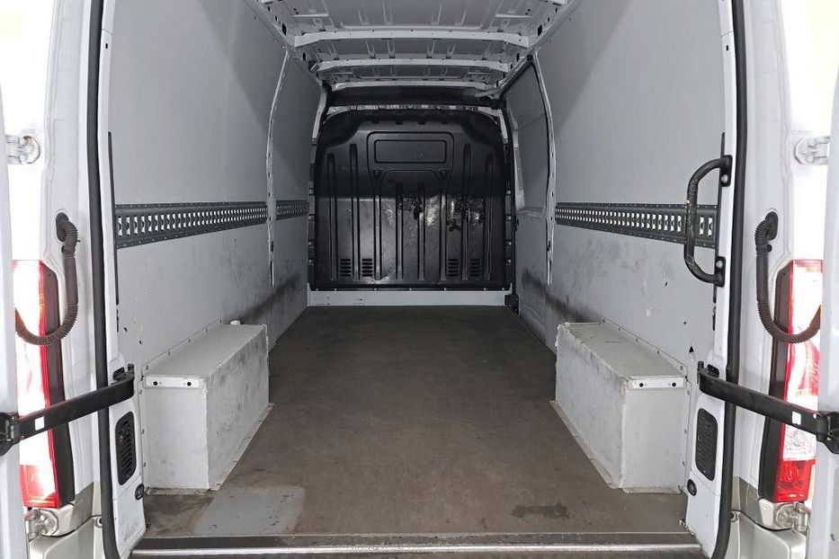 Продам Renault Master груз. 2020 года в Львове
