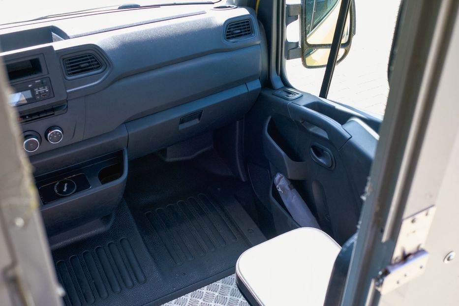 Продам Renault Master груз. 2021 года в Львове