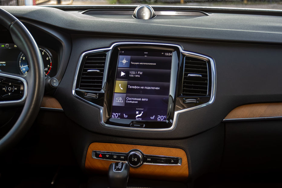 Продам Volvo XC90 T6 Inscription 2017 года в Киеве