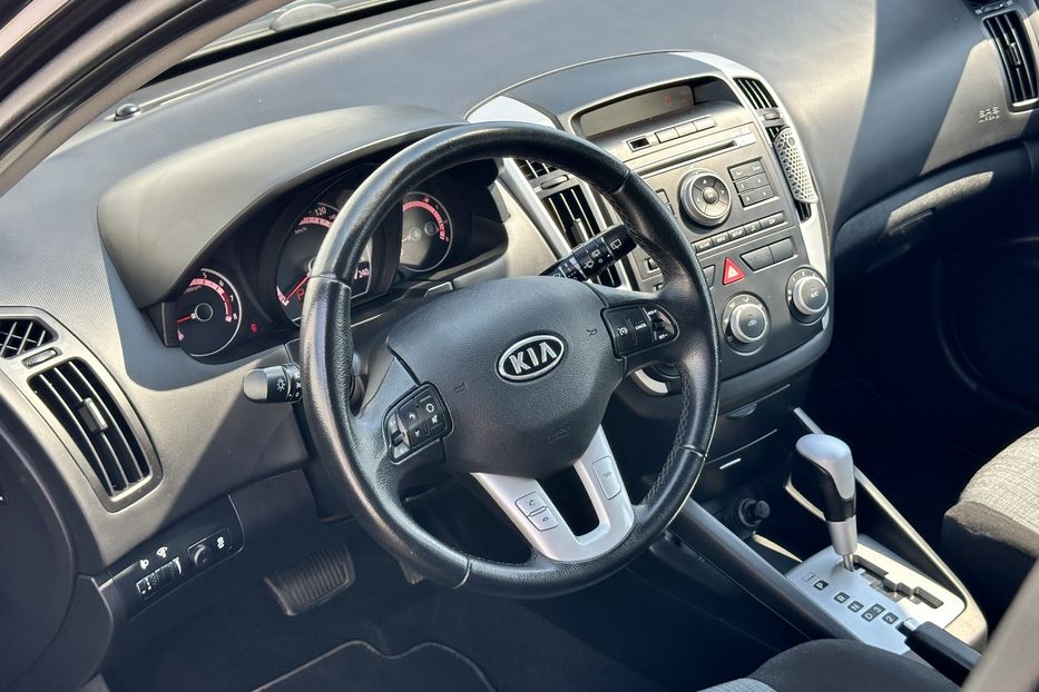 Продам Kia Ceed 2011 года в Луцке