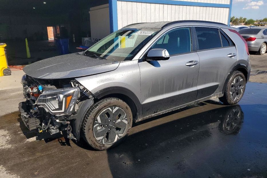 Продам Kia Niro Wind   5591 2023 года в Львове