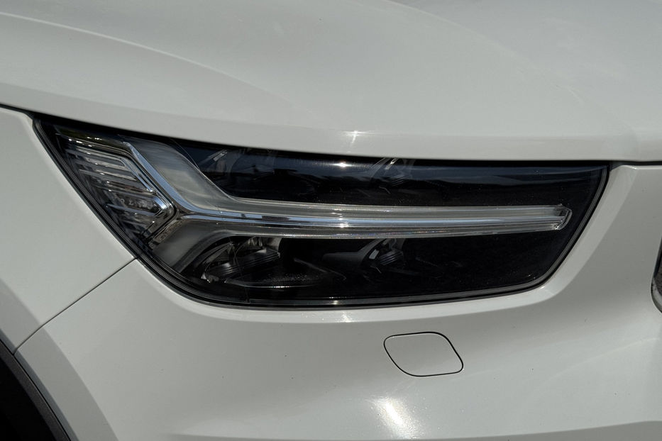 Продам Volvo XC60 2.0 AT (163 к.с.) 2019 года в Киеве