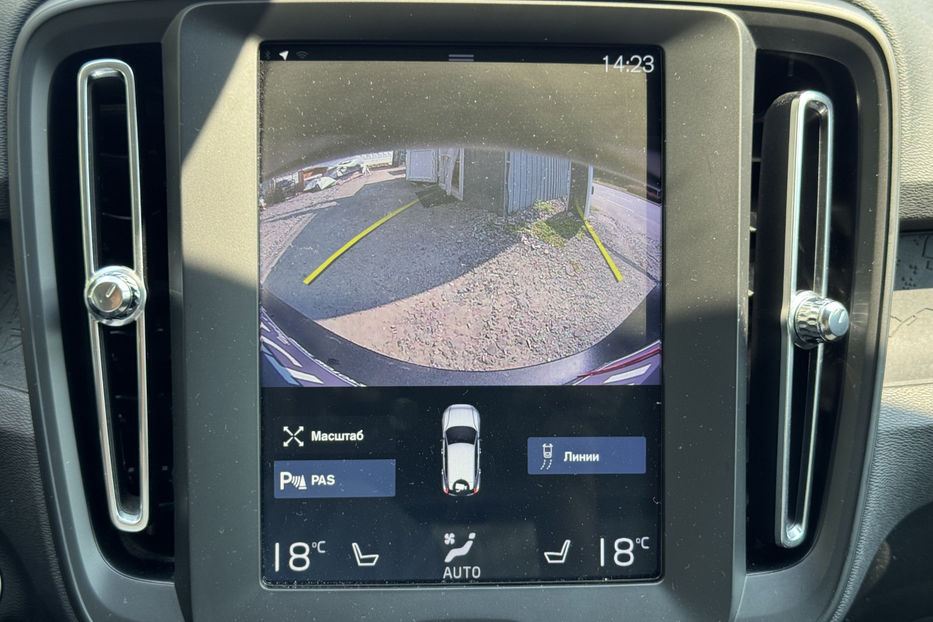 Продам Volvo XC60 2.0 AT (163 к.с.) 2019 года в Киеве