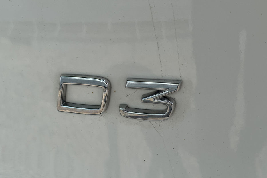 Продам Volvo XC60 2.0 AT (163 к.с.) 2019 года в Киеве