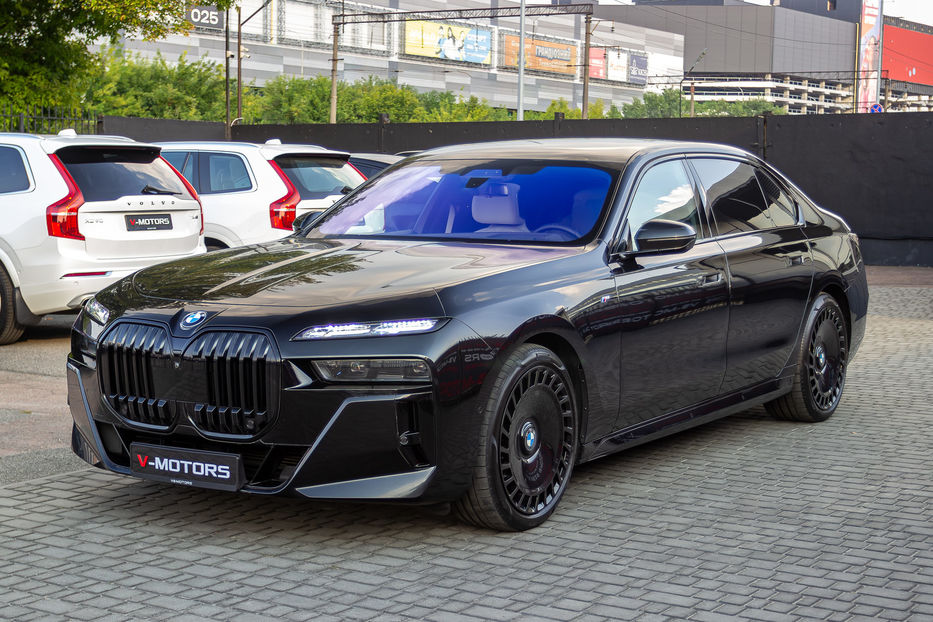 Продам BMW 740 LD Xdrive 2023 года в Киеве