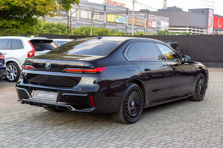 Продам BMW 740 LD Xdrive 2023 года в Киеве