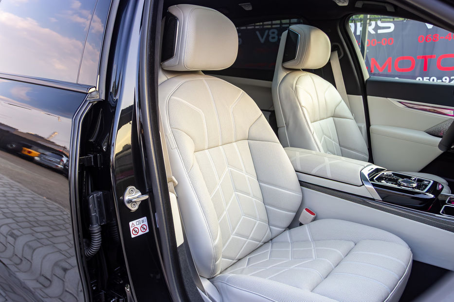 Продам BMW 740 LD Xdrive 2023 года в Киеве
