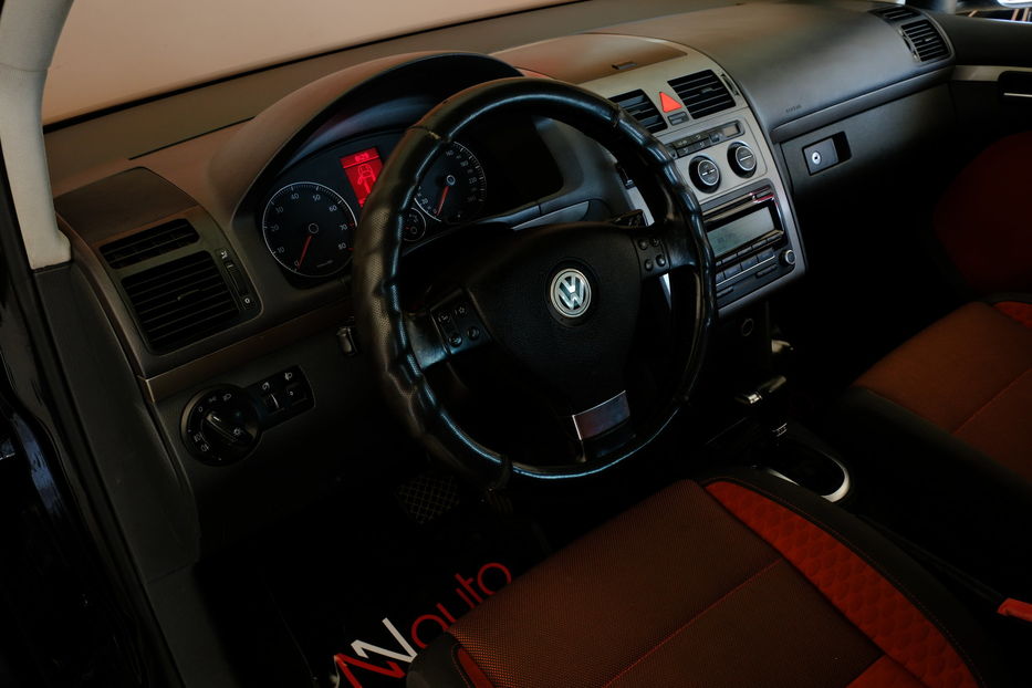 Продам Volkswagen Touran 2008 года в Одессе