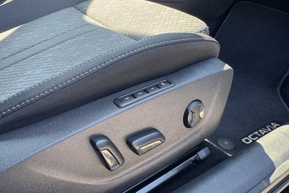 Продам Skoda Octavia А 8  Style 2021 года в Львове