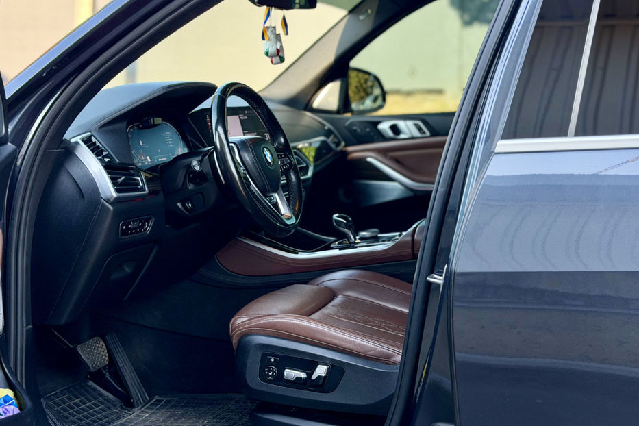 Продам BMW X5 M G05  40i Steptronic (340 к.с.) 2018 года в Киеве