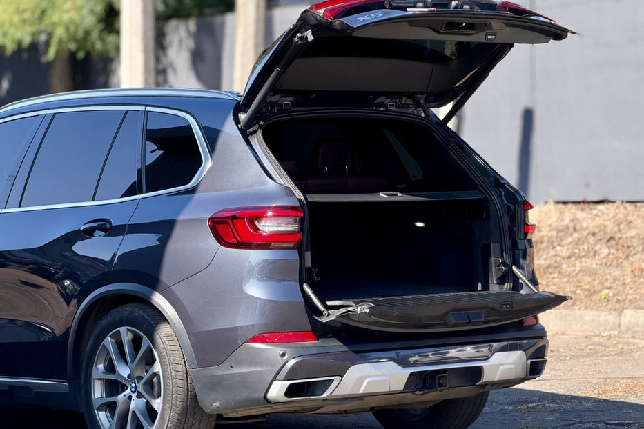Продам BMW X5 M G05  40i Steptronic (340 к.с.) 2018 года в Киеве