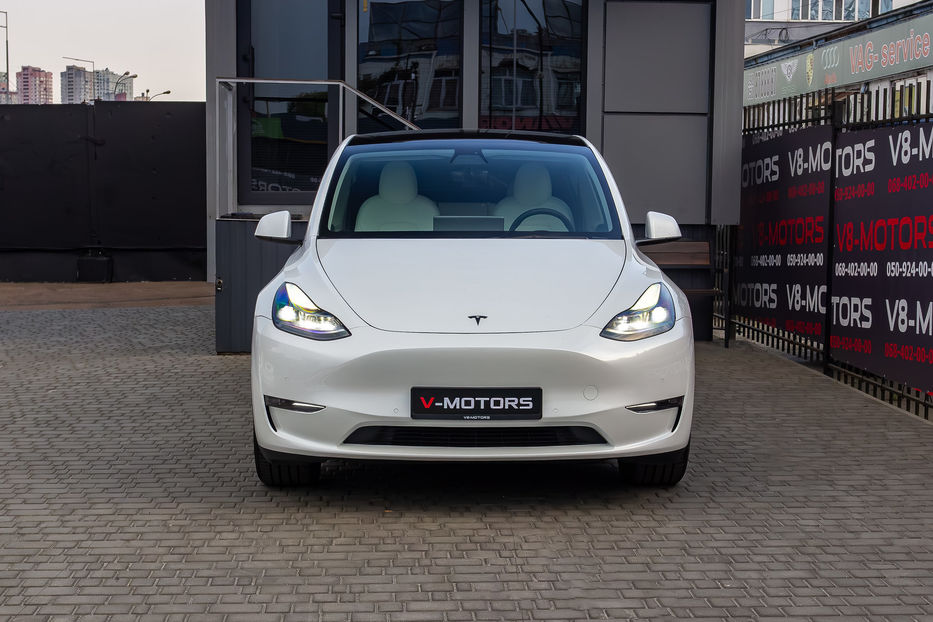 Продам Tesla Model Y Long Range 2022 года в Киеве
