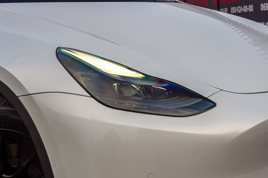 Продам Tesla Model Y Long Range 2022 года в Киеве