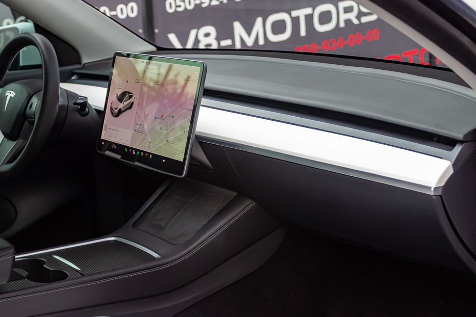 Продам Tesla Model Y Long Range 2022 года в Киеве