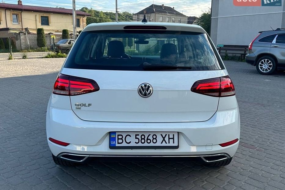 Продам Volkswagen Golf VII 1.4 TSI АТ ЛЮК SE КОМПЛЕКТАЦІЯ 2019 года в Львове
