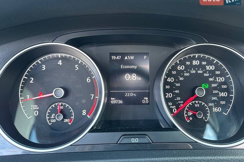 Продам Volkswagen Golf VII 1.4 TSI АТ ЛЮК SE КОМПЛЕКТАЦІЯ 2019 года в Львове