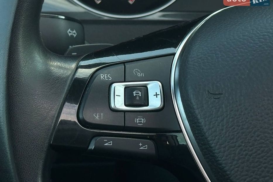 Продам Volkswagen Golf VII 1.4 TSI АТ ЛЮК SE КОМПЛЕКТАЦІЯ 2019 года в Львове