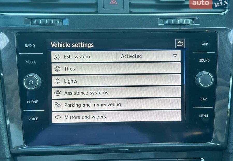 Продам Volkswagen Golf VII 1.4 TSI АТ ЛЮК SE КОМПЛЕКТАЦІЯ 2019 года в Львове