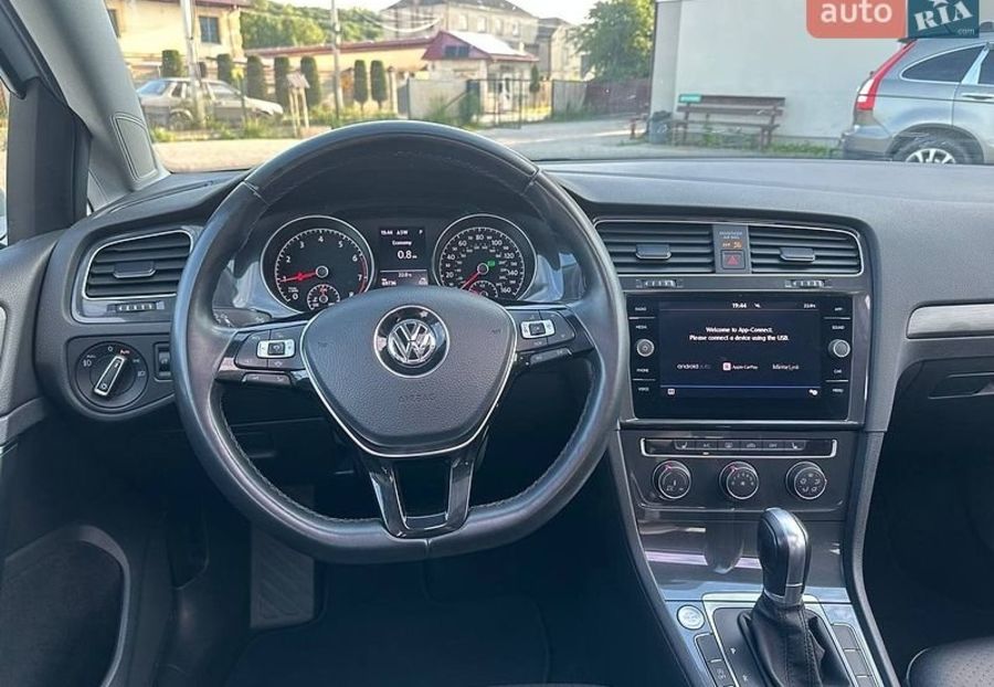 Продам Volkswagen Golf VII 1.4 TSI АТ ЛЮК SE КОМПЛЕКТАЦІЯ 2019 года в Львове