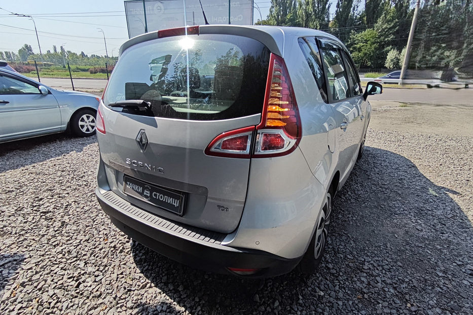 Продам Renault Scenic 1.4 TCe MT (130 к.с.) 2011 года в Киеве