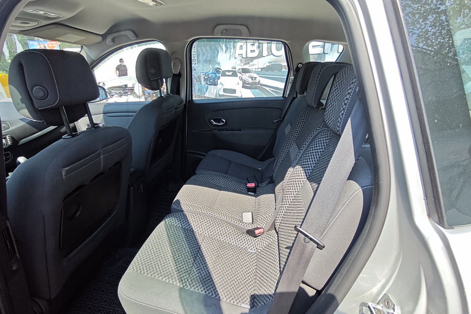 Продам Renault Scenic 1.4 TCe MT (130 к.с.) 2011 года в Киеве