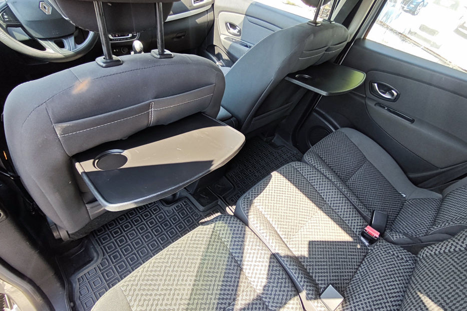 Продам Renault Scenic 1.4 TCe MT (130 к.с.) 2011 года в Киеве