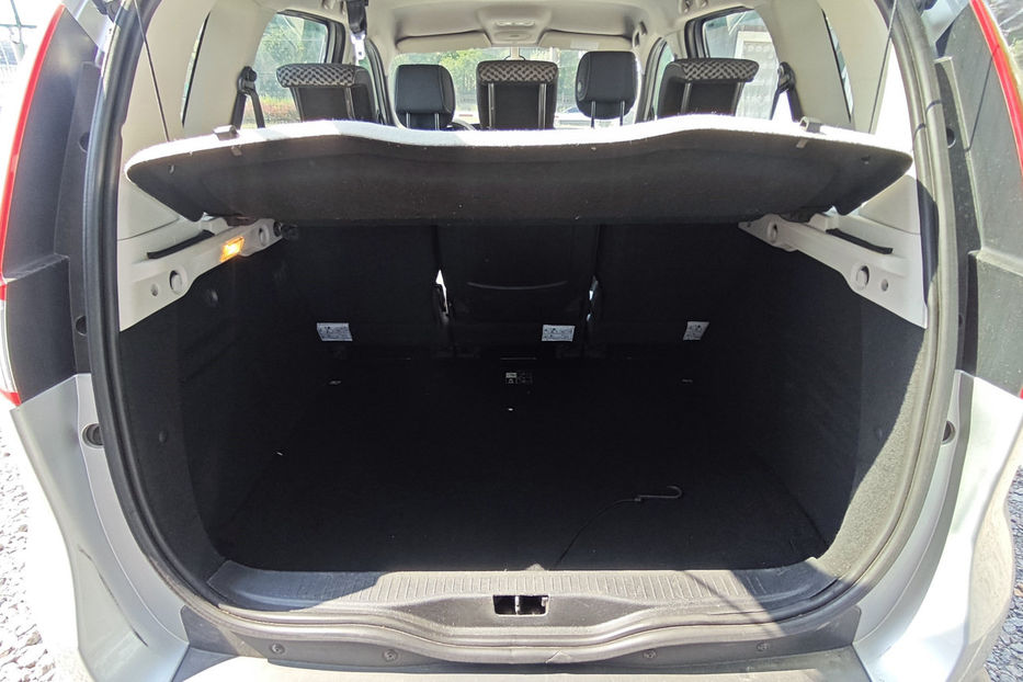 Продам Renault Scenic 1.4 TCe MT (130 к.с.) 2011 года в Киеве