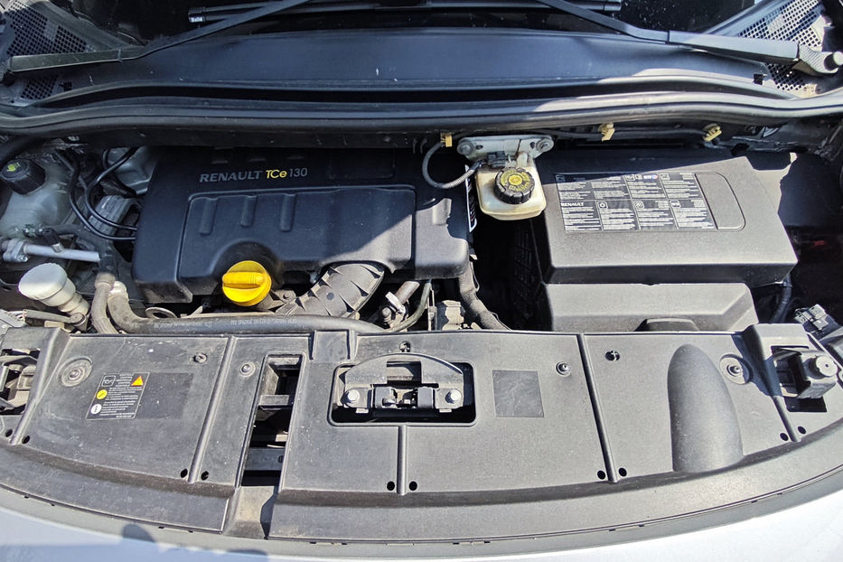 Продам Renault Scenic 1.4 TCe MT (130 к.с.) 2011 года в Киеве