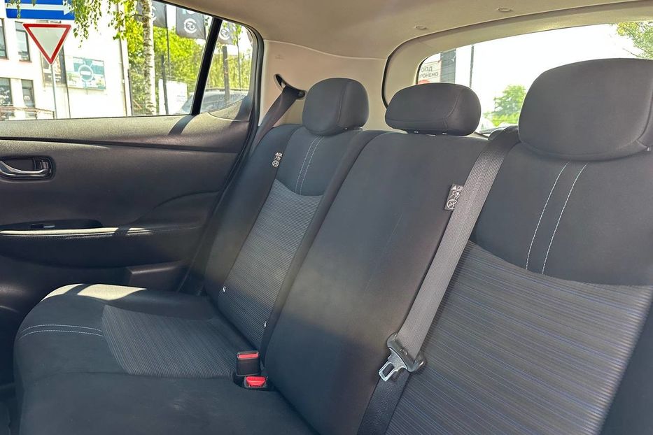 Продам Nissan Leaf 40kwh 2018 года в Черновцах