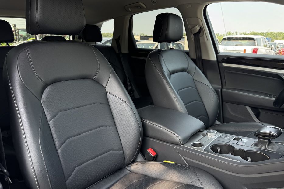 Продам Volkswagen Touareg 2021 года в г. Умань, Черкасская область