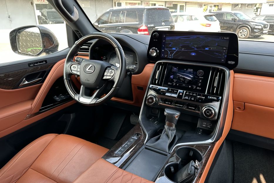 Продам Lexus LX 570 LX600 Premium 2023 года в Киеве