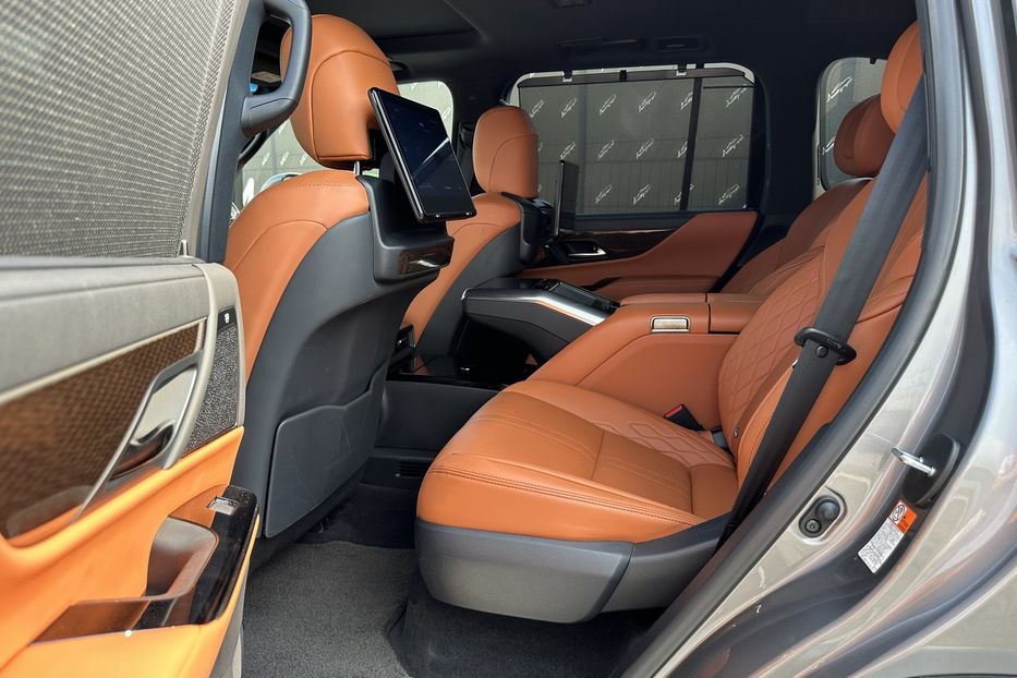 Продам Lexus LX 570 LX600 Premium 2023 года в Киеве