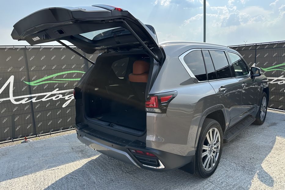 Продам Lexus LX 570 LX600 Premium 2023 года в Киеве