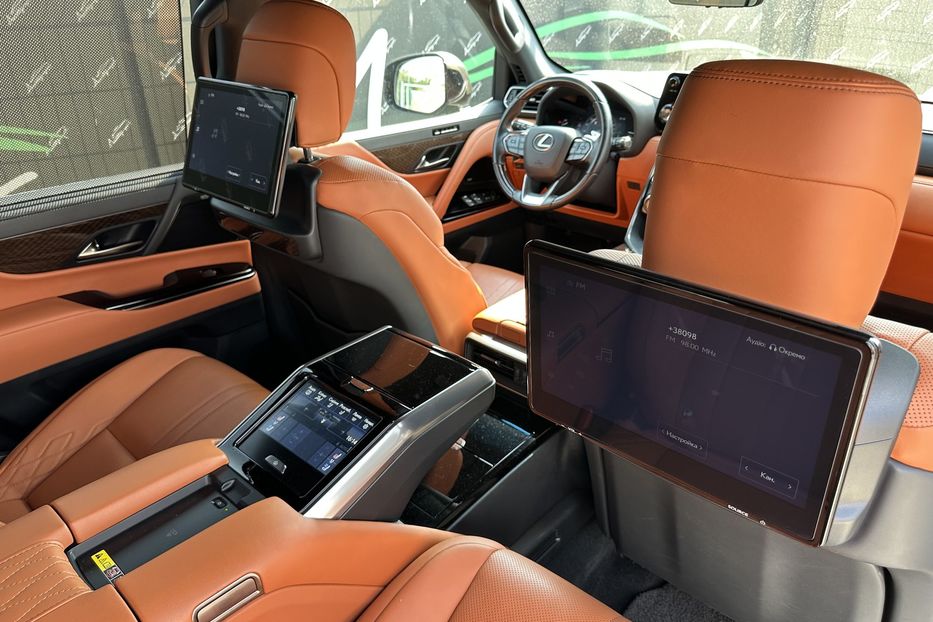 Продам Lexus LX 570 LX600 Premium 2023 года в Киеве