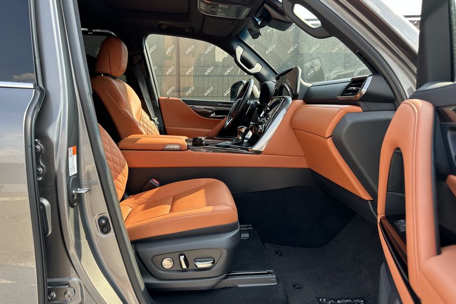 Продам Lexus LX 570 LX600 Premium 2023 года в Киеве